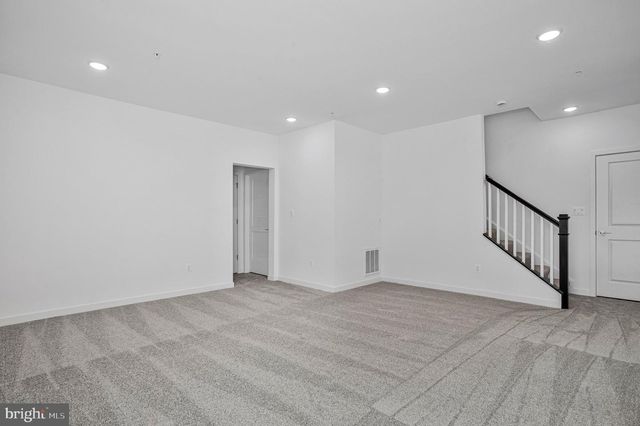 5723 HOWARD DR, Glen Burnie, MD 21061