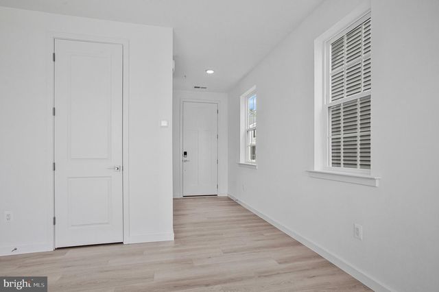 5723 HOWARD DR, Glen Burnie, MD 21061