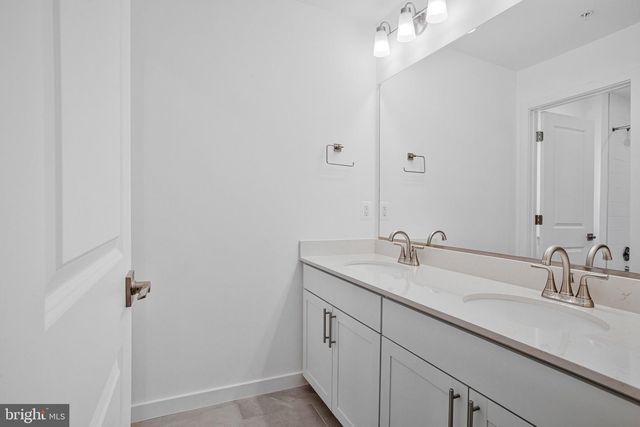 5723 HOWARD DR, Glen Burnie, MD 21061