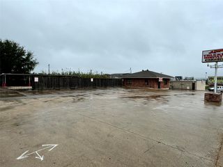 1401 E Berry Street, Fort Worth, TX 76119