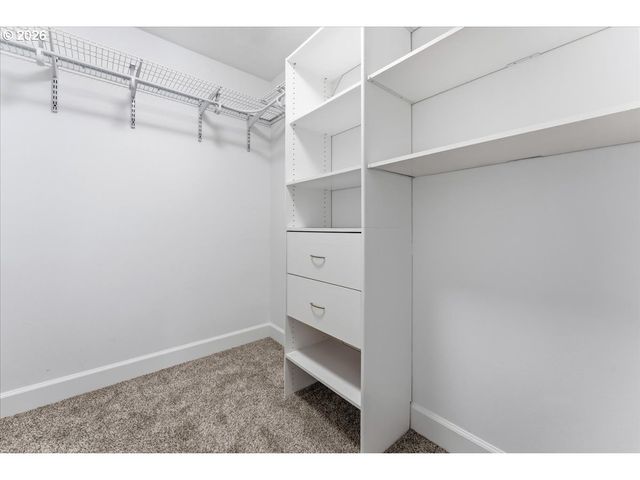16600 Se SALMON St, Portland, OR 97233