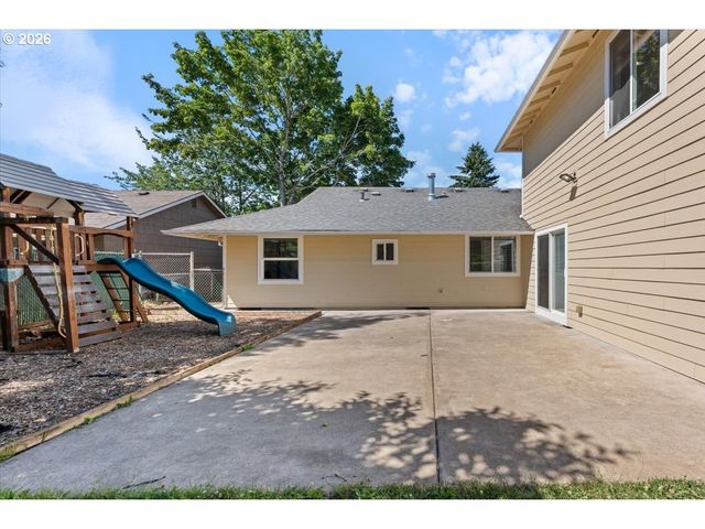 16600 Se SALMON St, Portland, OR 97233