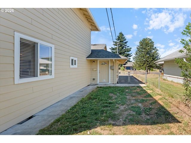16600 Se SALMON St, Portland, OR 97233