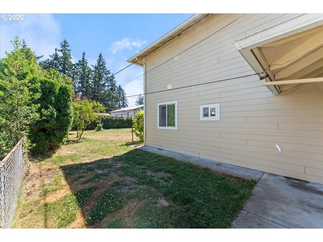 16600 Se SALMON St, Portland, OR 97233