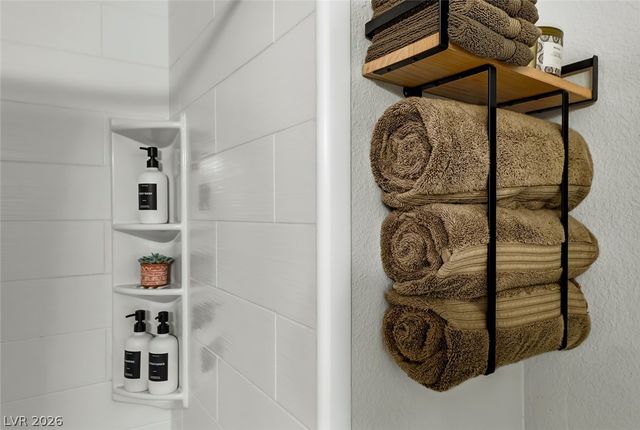 231 West Horizon Ridge Parkway 416, Henderson, NV 89012