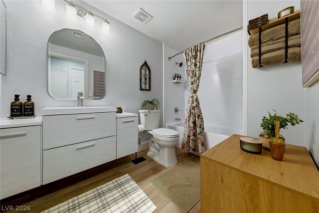 231 West Horizon Ridge Parkway 416, Henderson, NV 89012