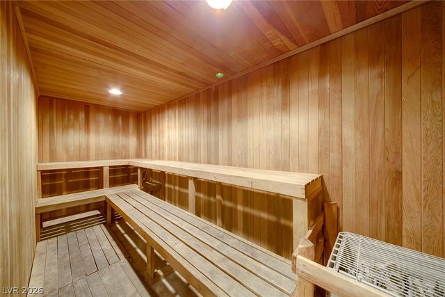 231 West Horizon Ridge Parkway 416, Henderson, NV 89012