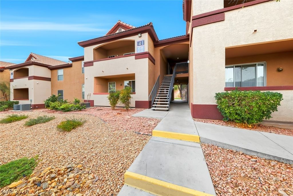 231 West Horizon Ridge Parkway 416, Henderson, NV 89012