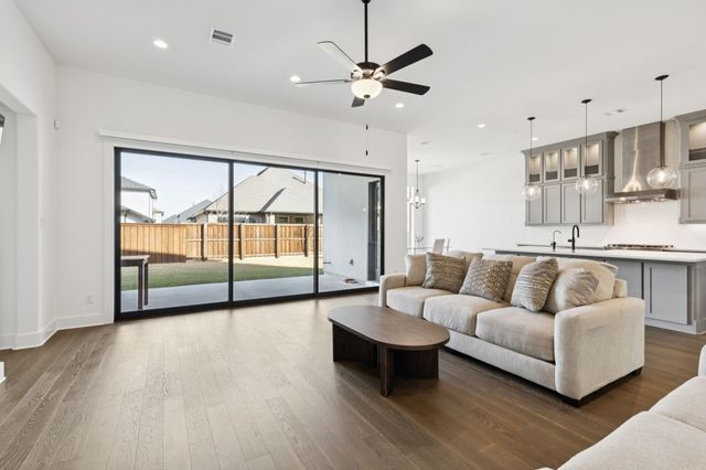 3142 Warwick Trail, Copper Canyon, TX 75077