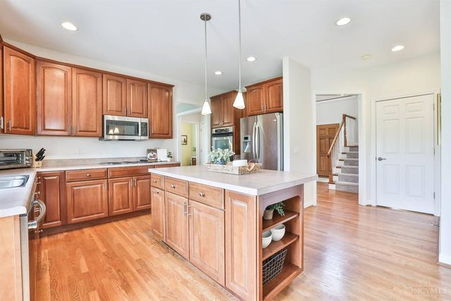 415 Grandin Ridge Drive, Hamilton Twp, OH 45039