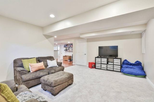 415 Grandin Ridge Drive, Hamilton Twp, OH 45039