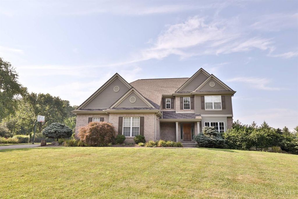 415 Grandin Ridge Drive, Hamilton Twp, OH 45039