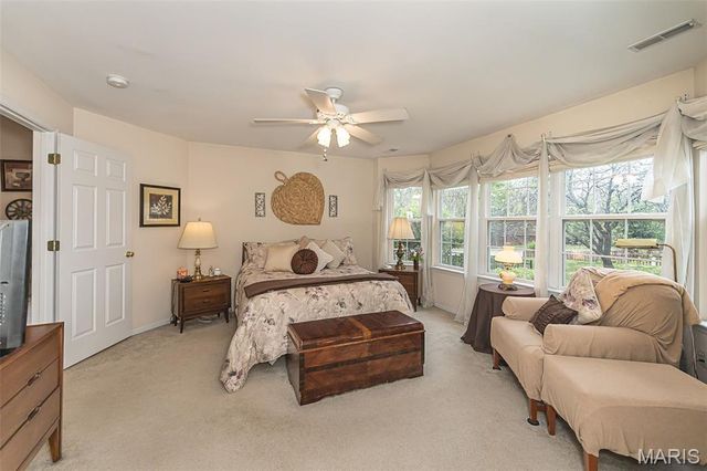 4 Quiet Meadow Court, St Peters, MO 63376