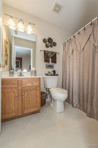 4 Quiet Meadow Court, St Peters, MO 63376