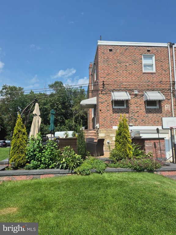 3810 AUBREY AVE, PHILADELPHIA, PA 19114 — photo 5