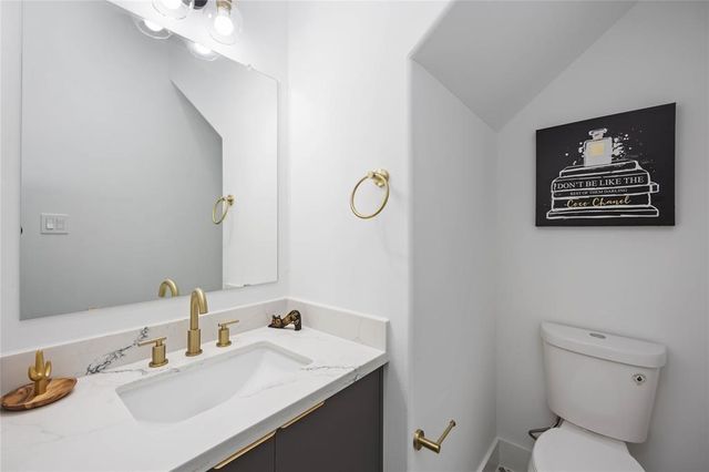 1805 Emir Street M, Houston, TX 77009