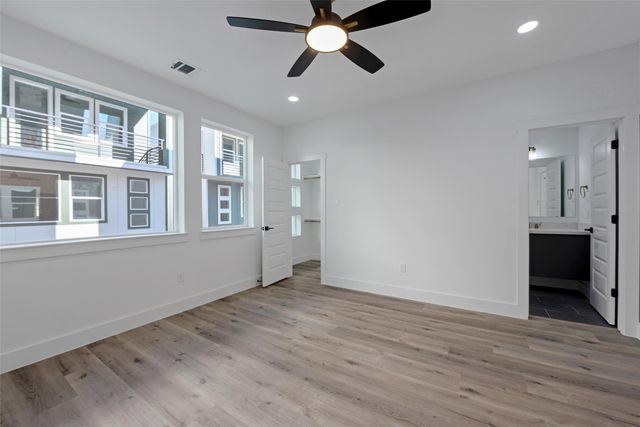 1805 Emir Street M, Houston, TX 77009