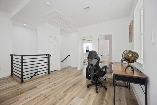 1805 Emir Street M, Houston, TX 77009