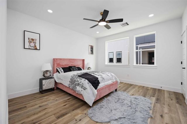 1805 Emir Street M, Houston, TX 77009