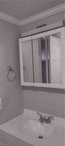 314 Cattail LN, Yorktown, VA 23693