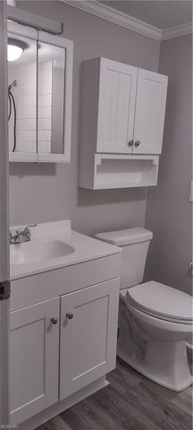 314 Cattail LN, Yorktown, VA 23693