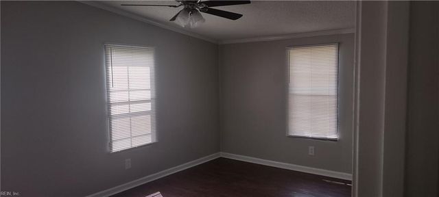 314 Cattail LN, Yorktown, VA 23693