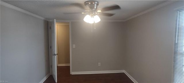 314 Cattail LN, Yorktown, VA 23693