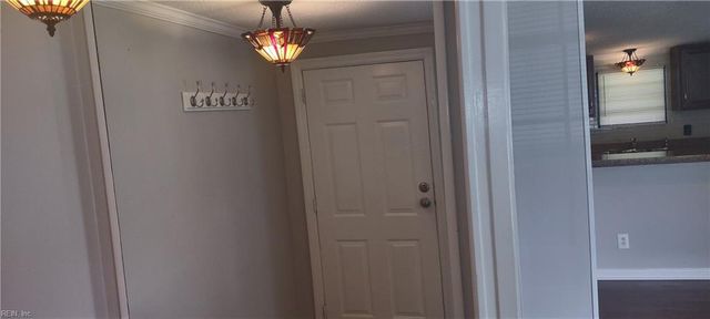 314 Cattail LN, Yorktown, VA 23693