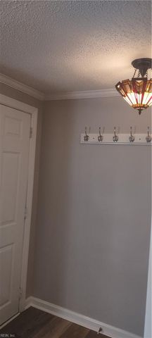 314 Cattail LN, Yorktown, VA 23693