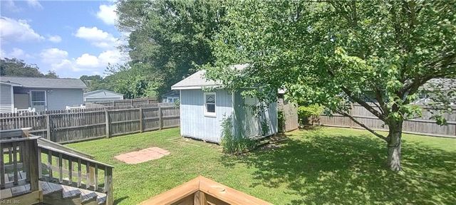 314 Cattail LN, Yorktown, VA 23693