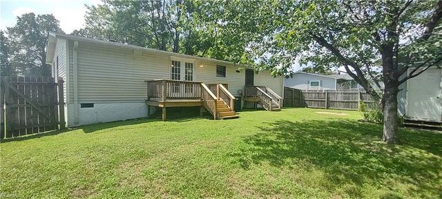 314 Cattail LN, Yorktown, VA 23693