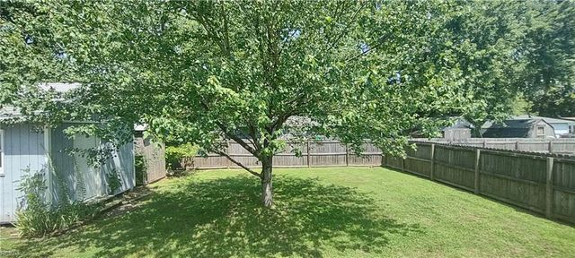 314 Cattail LN, Yorktown, VA 23693