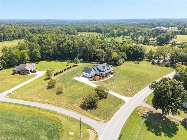 2488 Friendship Ledford Road, Winston-salem, NC 27107