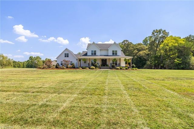 2488 Friendship Ledford Road, Winston-salem, NC 27107