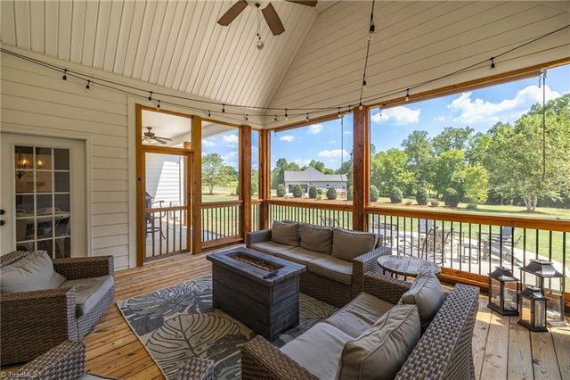 2488 Friendship Ledford Road, Winston-salem, NC 27107