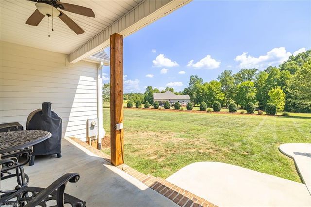 2488 Friendship Ledford Road, Winston-salem, NC 27107