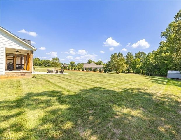 2488 Friendship Ledford Road, Winston-salem, NC 27107