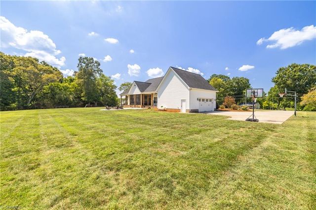 2488 Friendship Ledford Road, Winston-salem, NC 27107