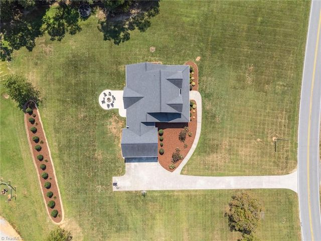 2488 Friendship Ledford Road, Winston-salem, NC 27107