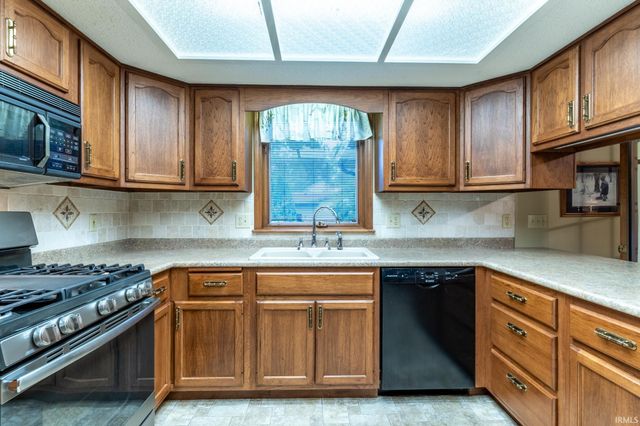 7255 Pana Drive, Fort Wayne, IN 46835
