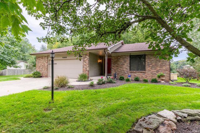 7255 Pana Drive, Fort Wayne, IN 46835