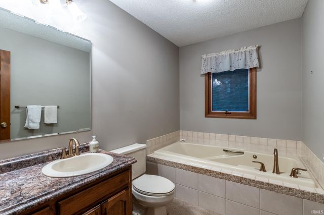 7255 Pana Drive, Fort Wayne, IN 46835