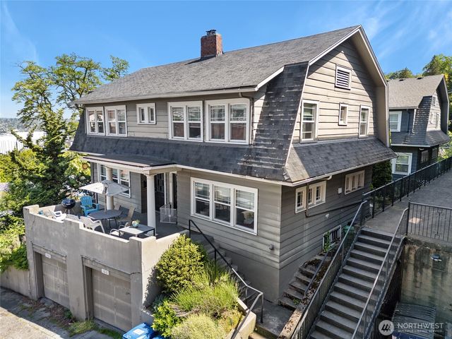 1010 Bellevue Court E, Seattle, WA 98102