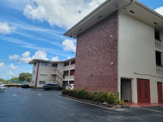 4730 NW 10th Court 302, Plantation, FL 33313