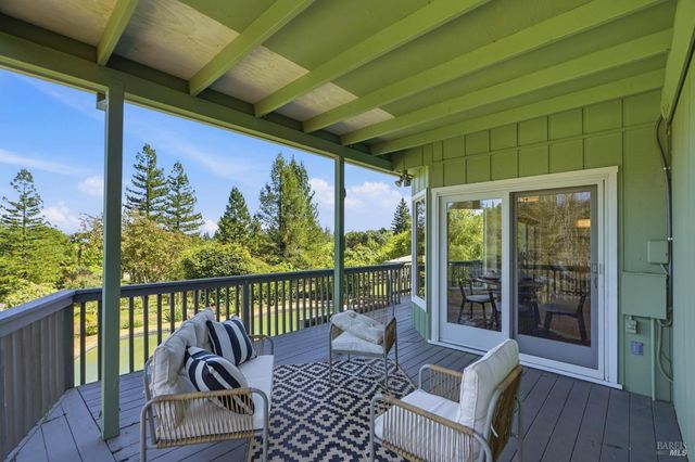 5851 Vine Hill Rd, Sebastopol, CA 95472