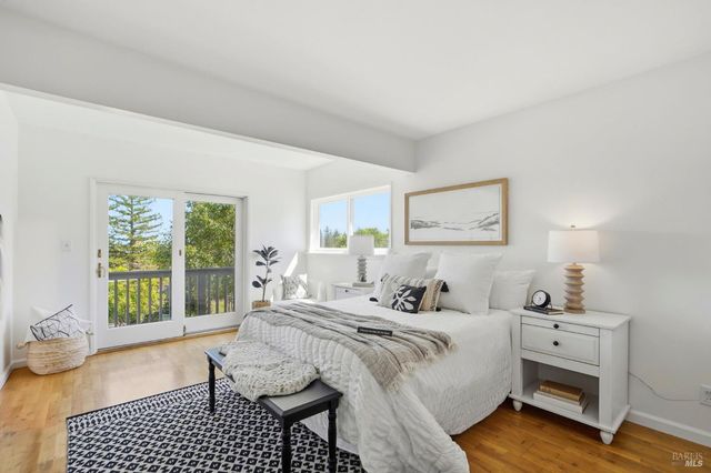 5851 Vine Hill Rd, Sebastopol, CA 95472