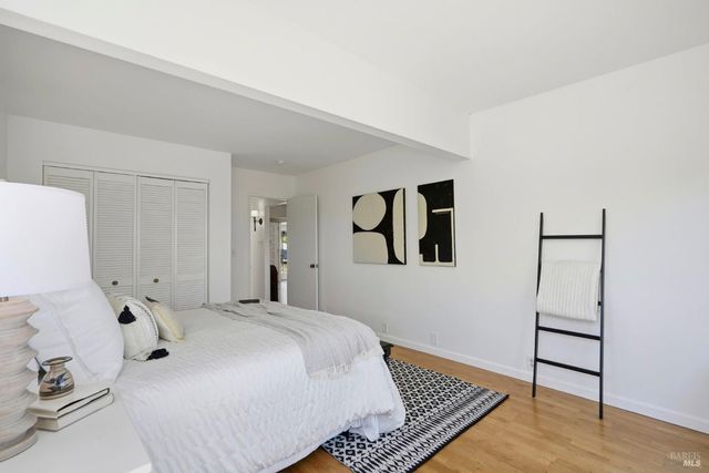 5851 Vine Hill Rd, Sebastopol, CA 95472