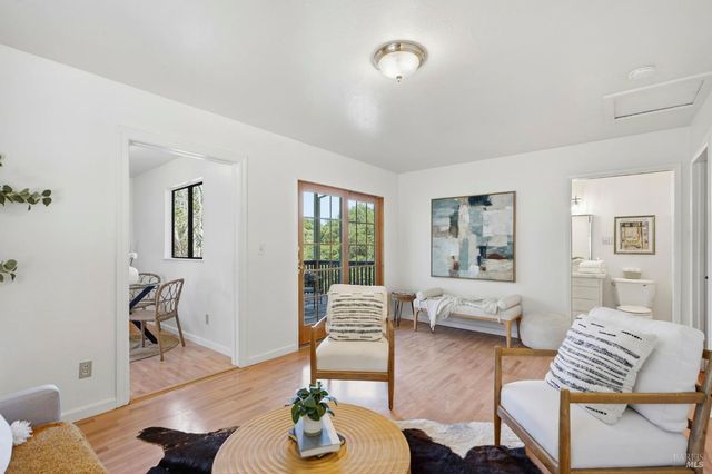 5851 Vine Hill Rd, Sebastopol, CA 95472