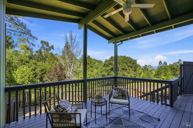 5851 Vine Hill Rd, Sebastopol, CA 95472