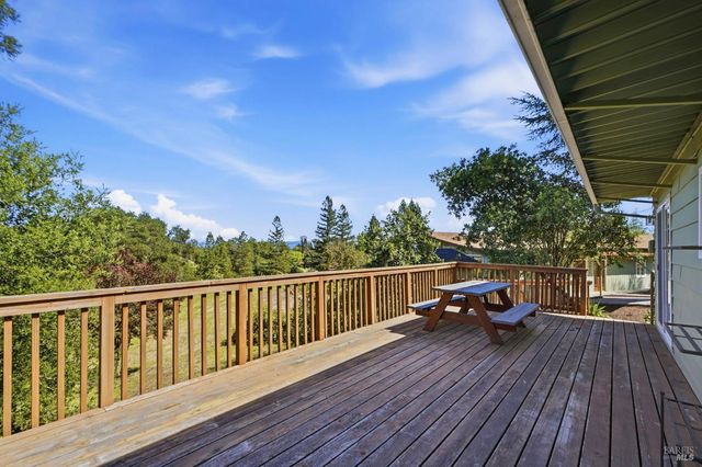 5851 Vine Hill Rd, Sebastopol, CA 95472
